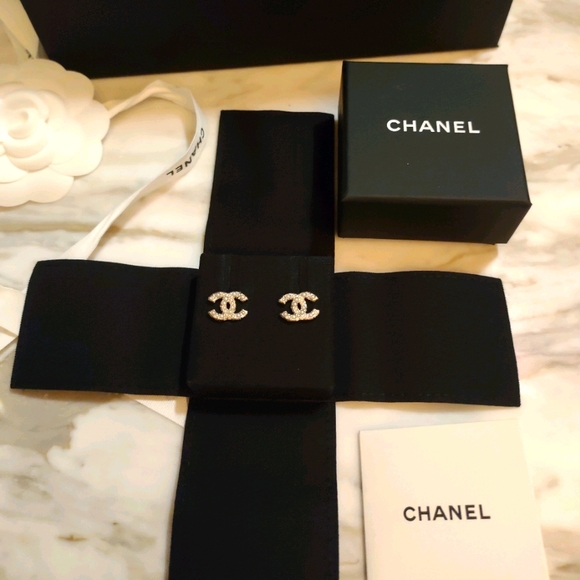 CHANEL Jewelry - SOLD‼️Authentic Chanel New Studs